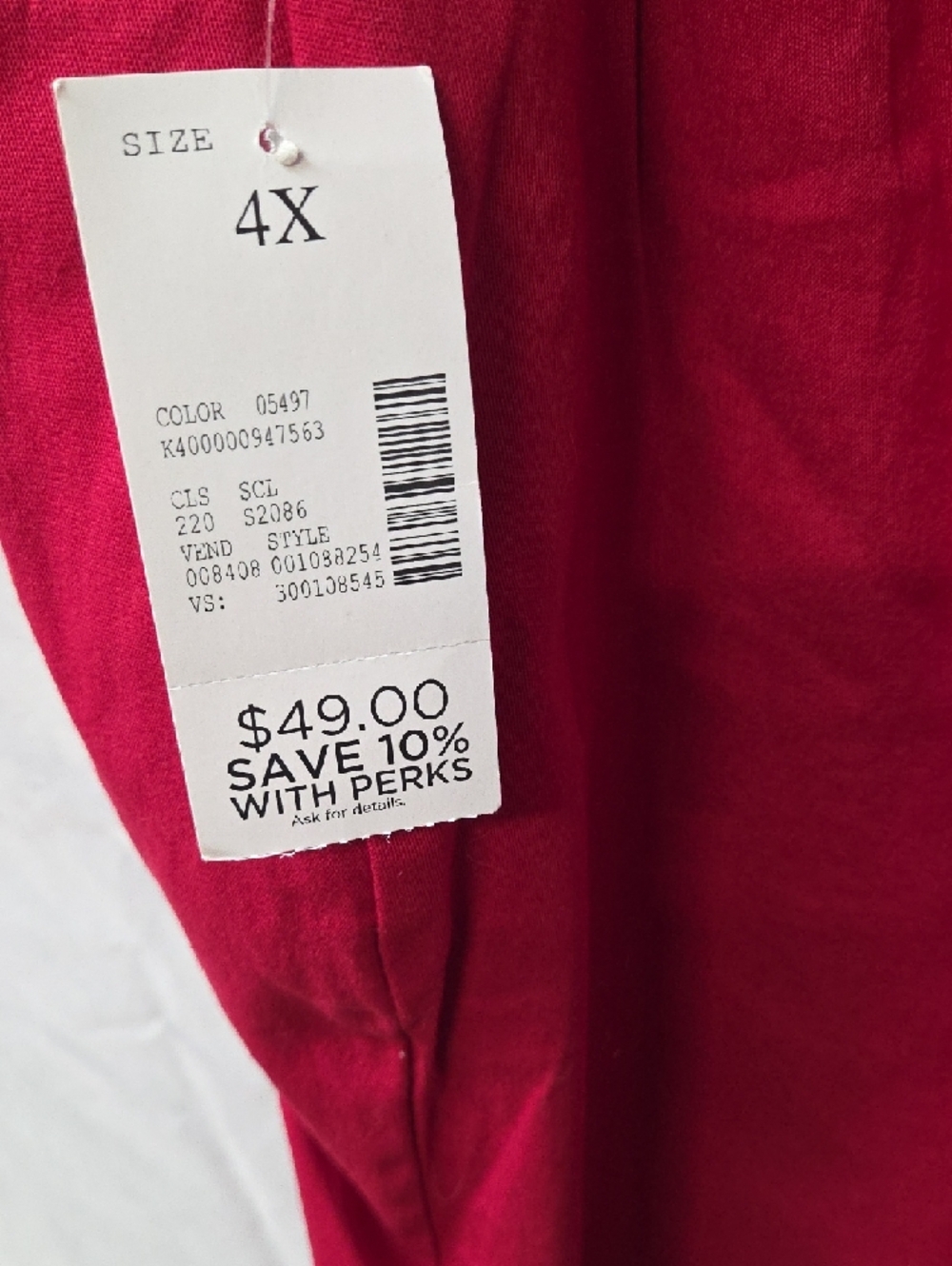 Catherines Red Capris with Eyelet Hem Detail 4X - Picture 5 of 9